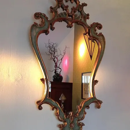 Les Trois Chenes Apartment *